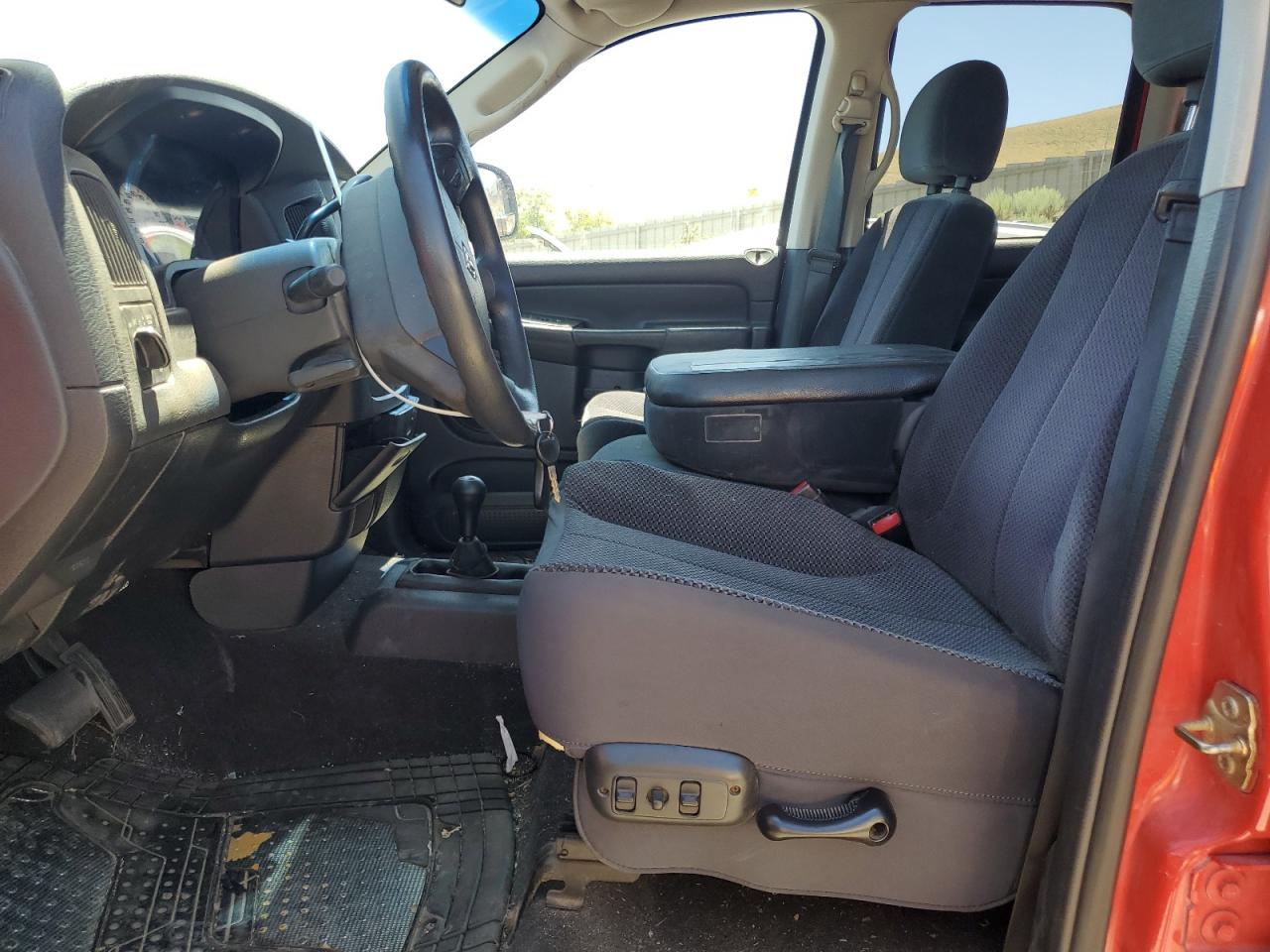 2005 Dodge Ram 1500 St VIN: 1D7HU18D35S300220 Lot: 64050575