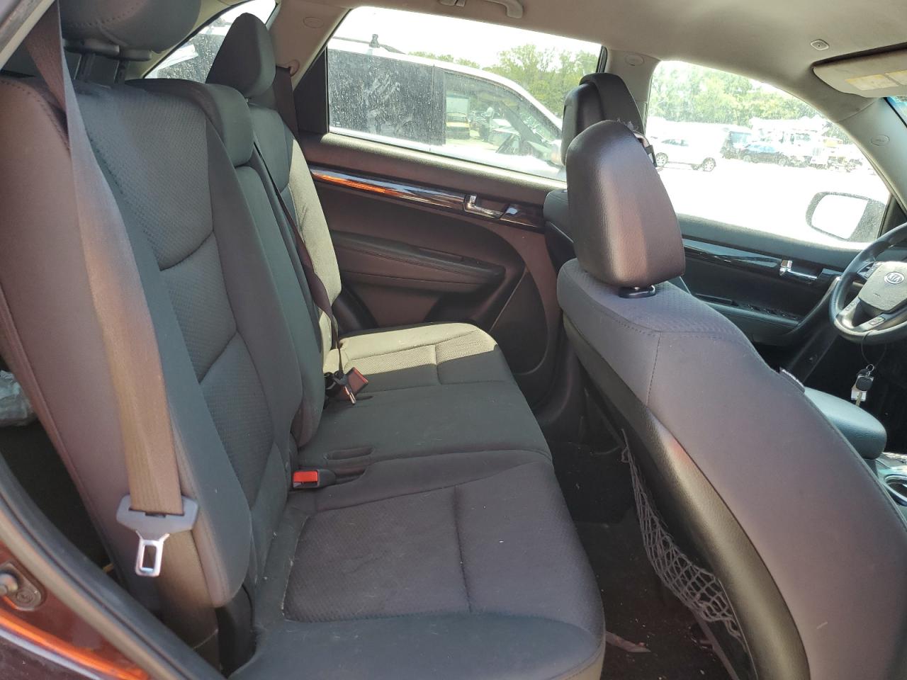 2012 Kia Sorento Base VIN: 5XYKTDA28CG227281 Lot: 65141285