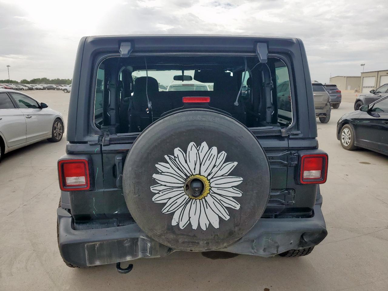 2021 Jeep Wrangler Sport VIN: 1C4GJXAN1MW672215 Lot: 63652075