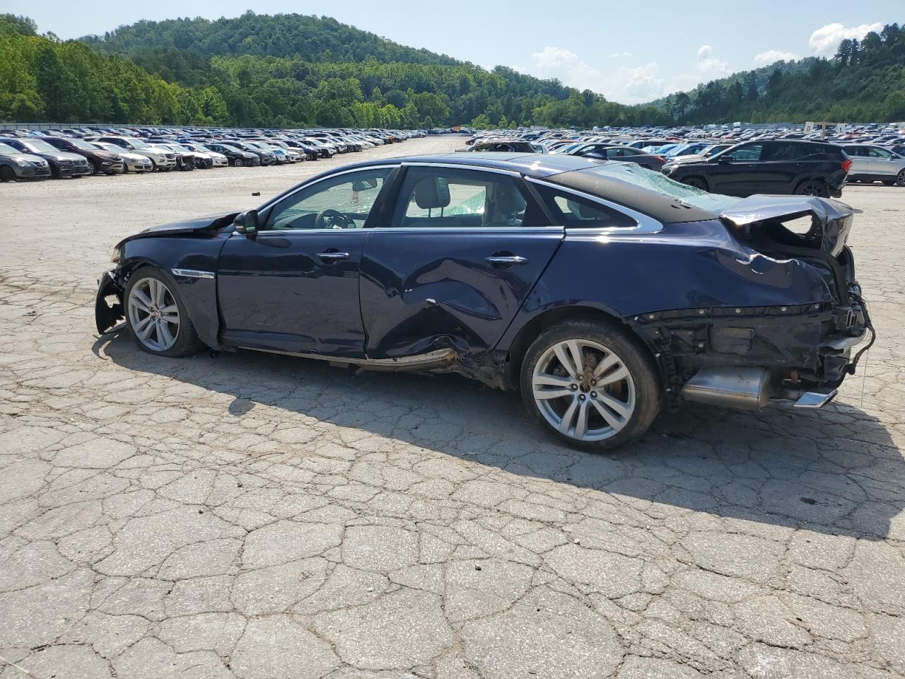 sajwa2gz9f8v82229 SAJWA2GZ9F8V82229 2015 Jaguar Xjl Portfolio