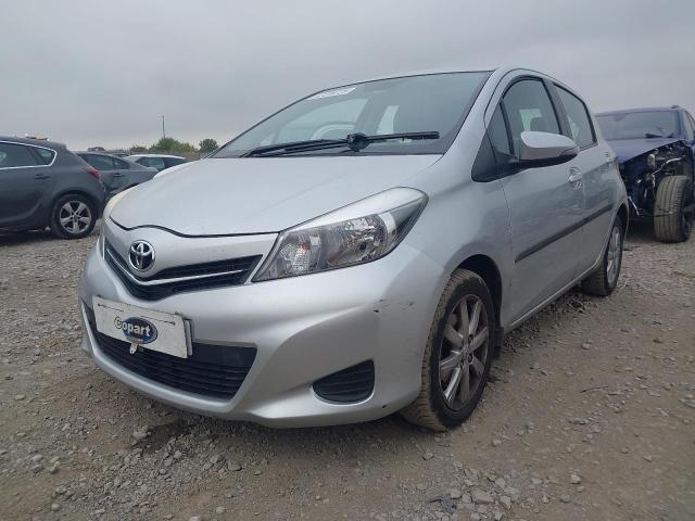 2012 TOYOTA YARIS TR V