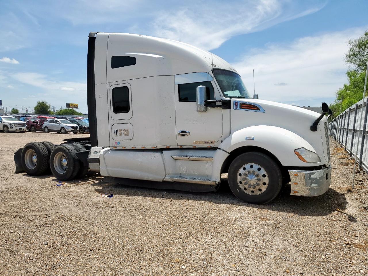 2017 Kenworth T680 Semi Truck null null null 1XKYDP9X8HJ146818 photo #1