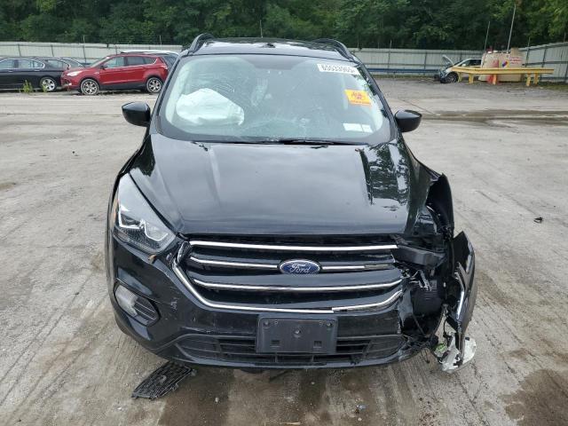  FORD ESCAPE 2019 Czarny