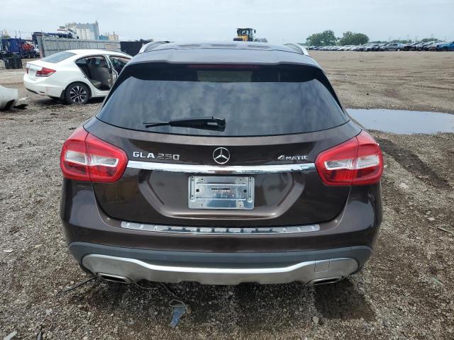  MERCEDES-BENZ GLA-CLASS 2018 Brązowy