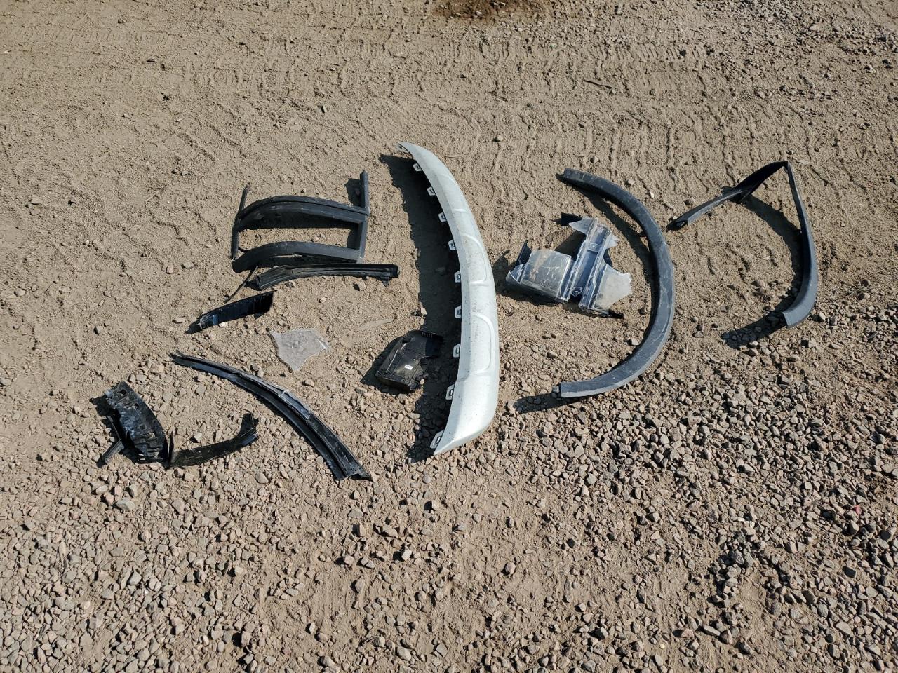 2022 Buick Encore Preferred VIN: KL4CJESMXNB558953 Lot: 69991285