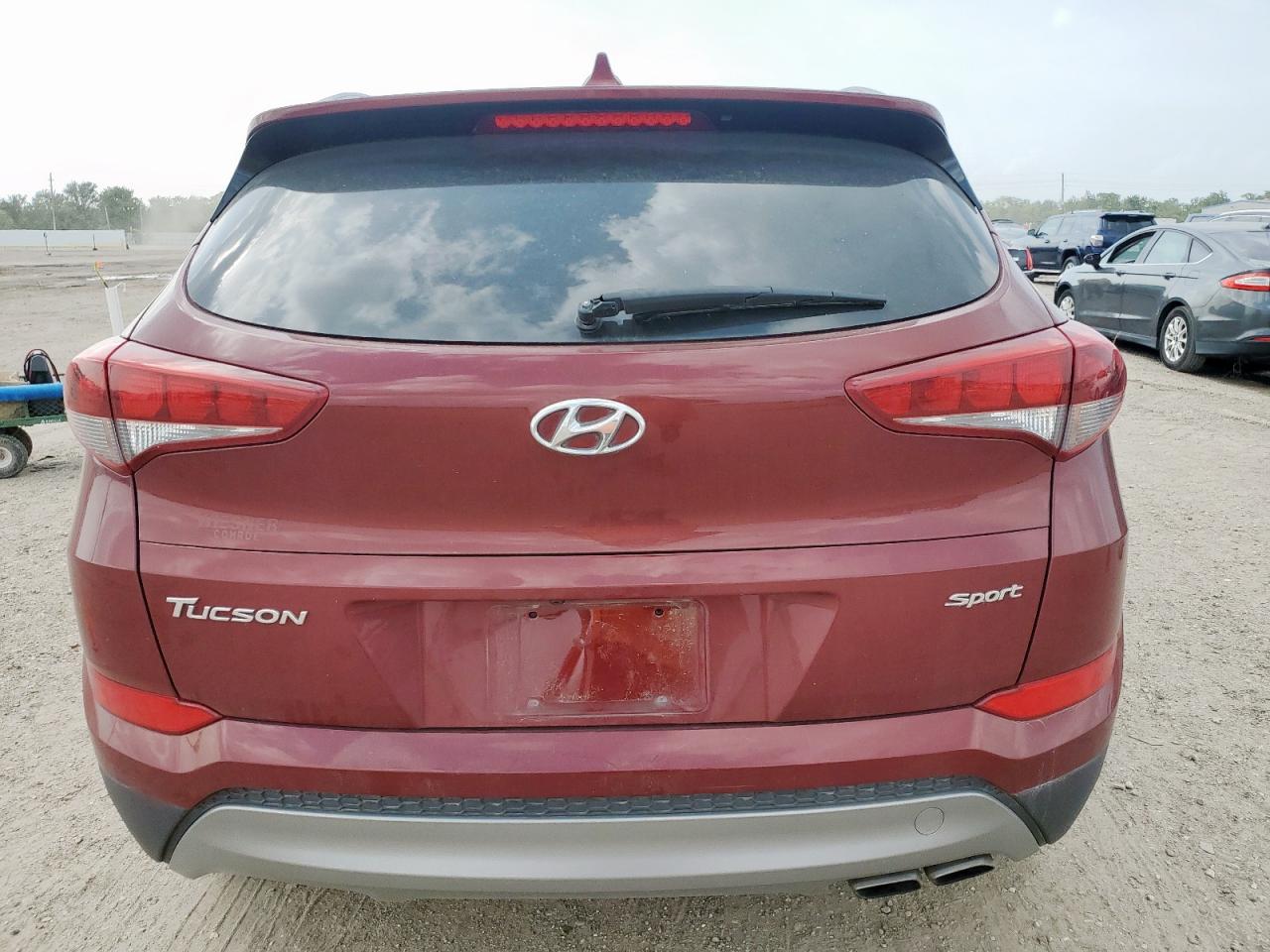 2018 Hyundai Tucson Sport VIN: KM8J33AL7JU805392 Lot: 65063575