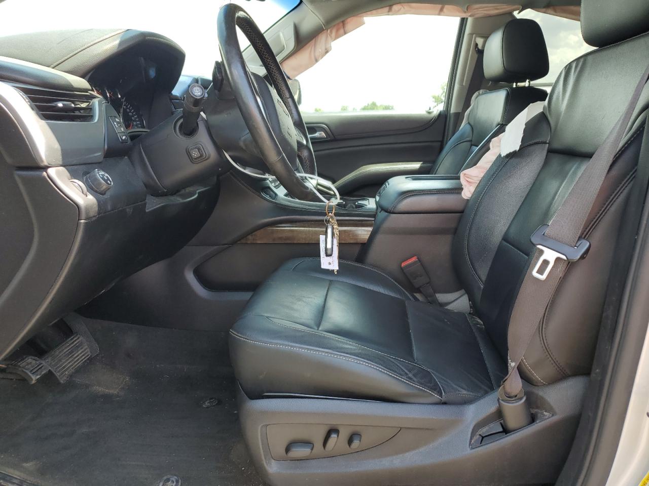 2015 Chevrolet Suburban C1500 Lt VIN: 1GNSCJKC9FR307997 Lot: 65437545