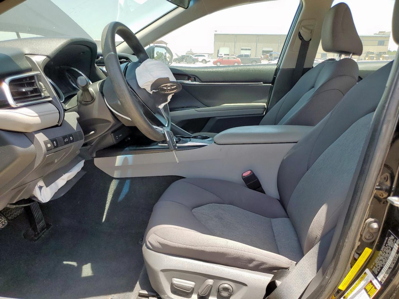 2018 Toyota Camry L VIN: 4T1B11HK1JU062093 Lot: 64749385