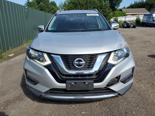  NISSAN ROGUE 2017 Серебристый