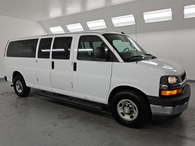  CHEVROLET EXPRESS 2017 Biały
