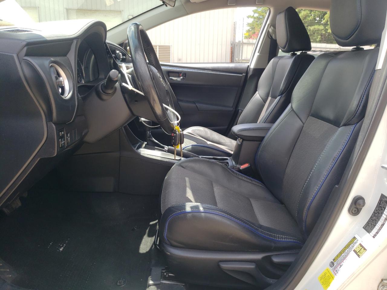 2017 Toyota Corolla L VIN: 5YFBURHE5HP736158 Lot: 64772765