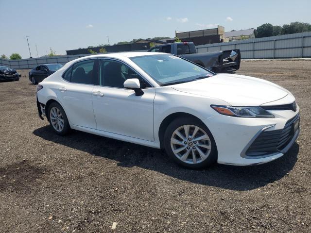  TOYOTA CAMRY 2022 Белы