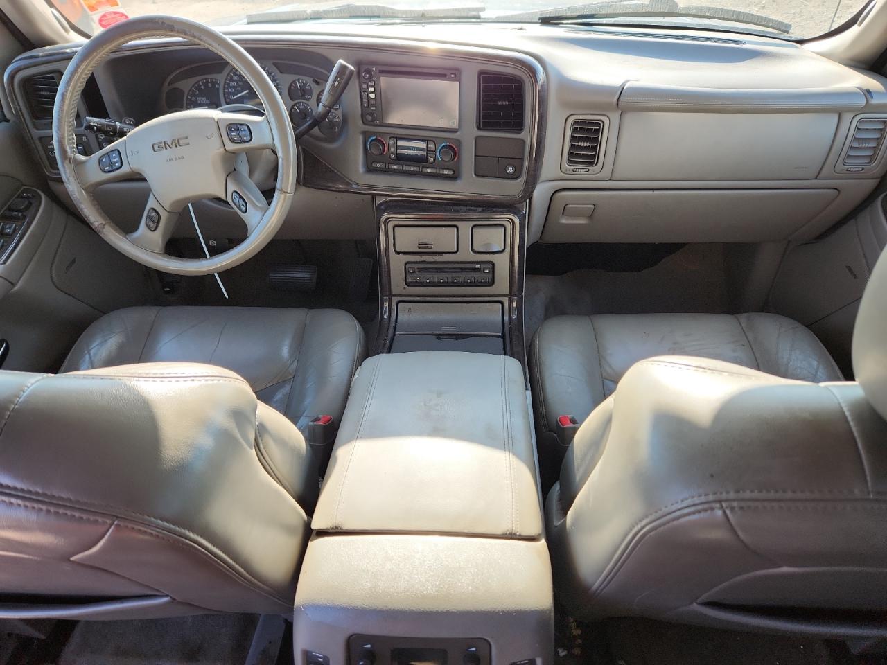 2005 GMC Yukon Xl Denali VIN: 1GKFK66UX5J200908 Lot: 63715455