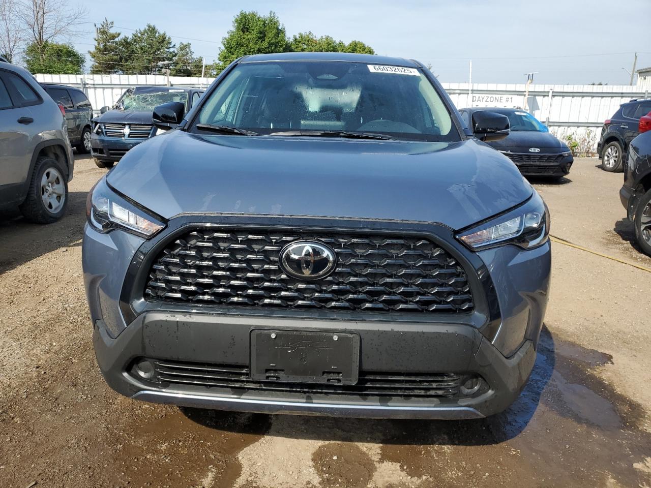 2025 Toyota Corolla Cross Le VIN: 7MUCAABG1SV128456 Lot: 66032625