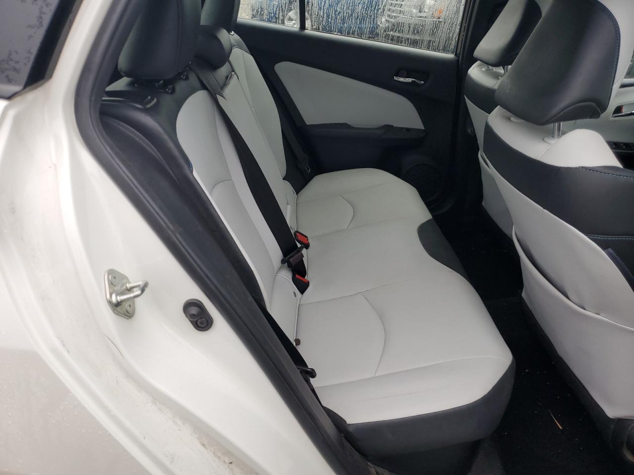 2018 Toyota Prius VIN: JTDKARFU3J3553598 Lot: 65056765