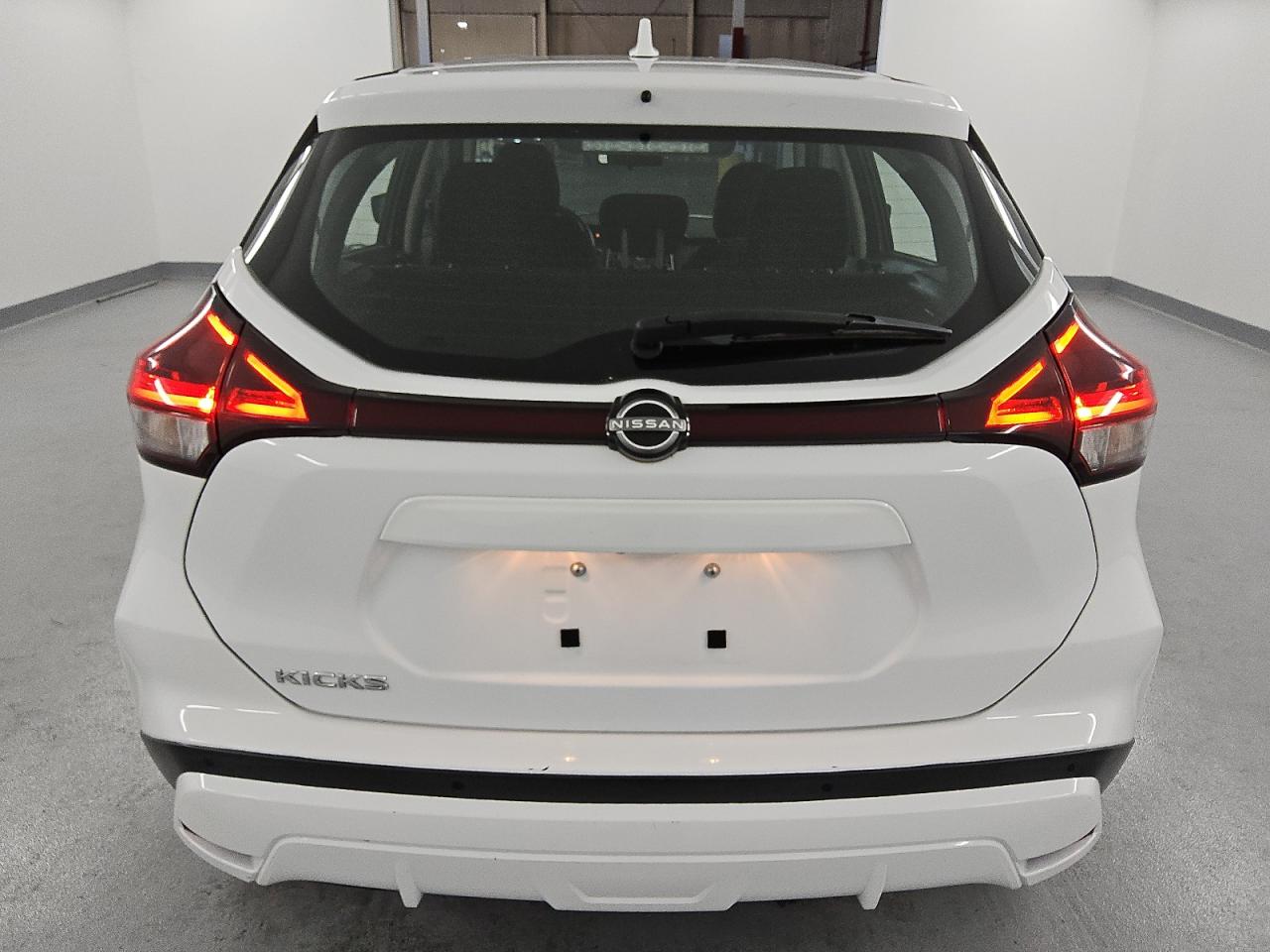 3N1CP5BV2NL488931 2022 Nissan Kicks S