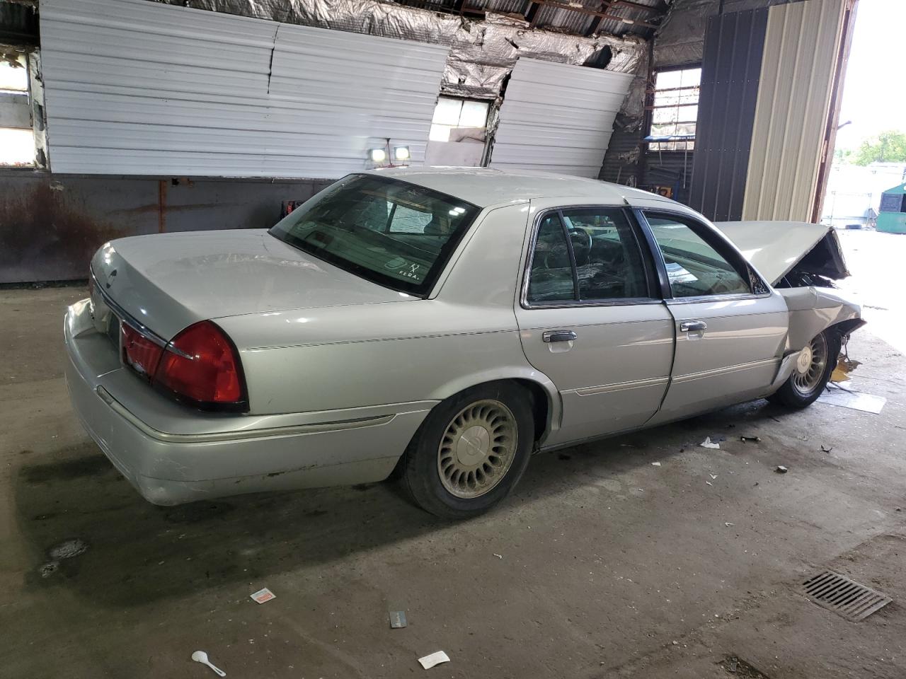 2001 Mercury Grand Marquis Ls silver null gas 2MEFM75W81X603977 photo #4