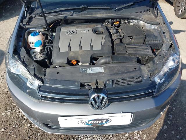 2010 VOLKSWAGEN GOLF SE TD