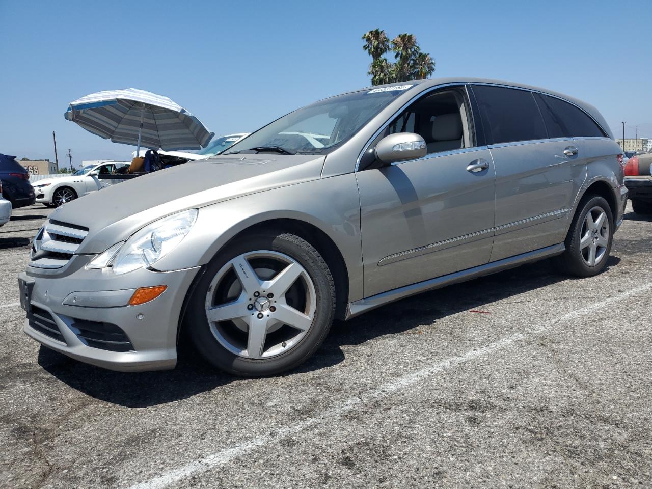 2006 Mercedes-Benz R 500 beige null gas 4JGCB75E36A023058 photo #1
