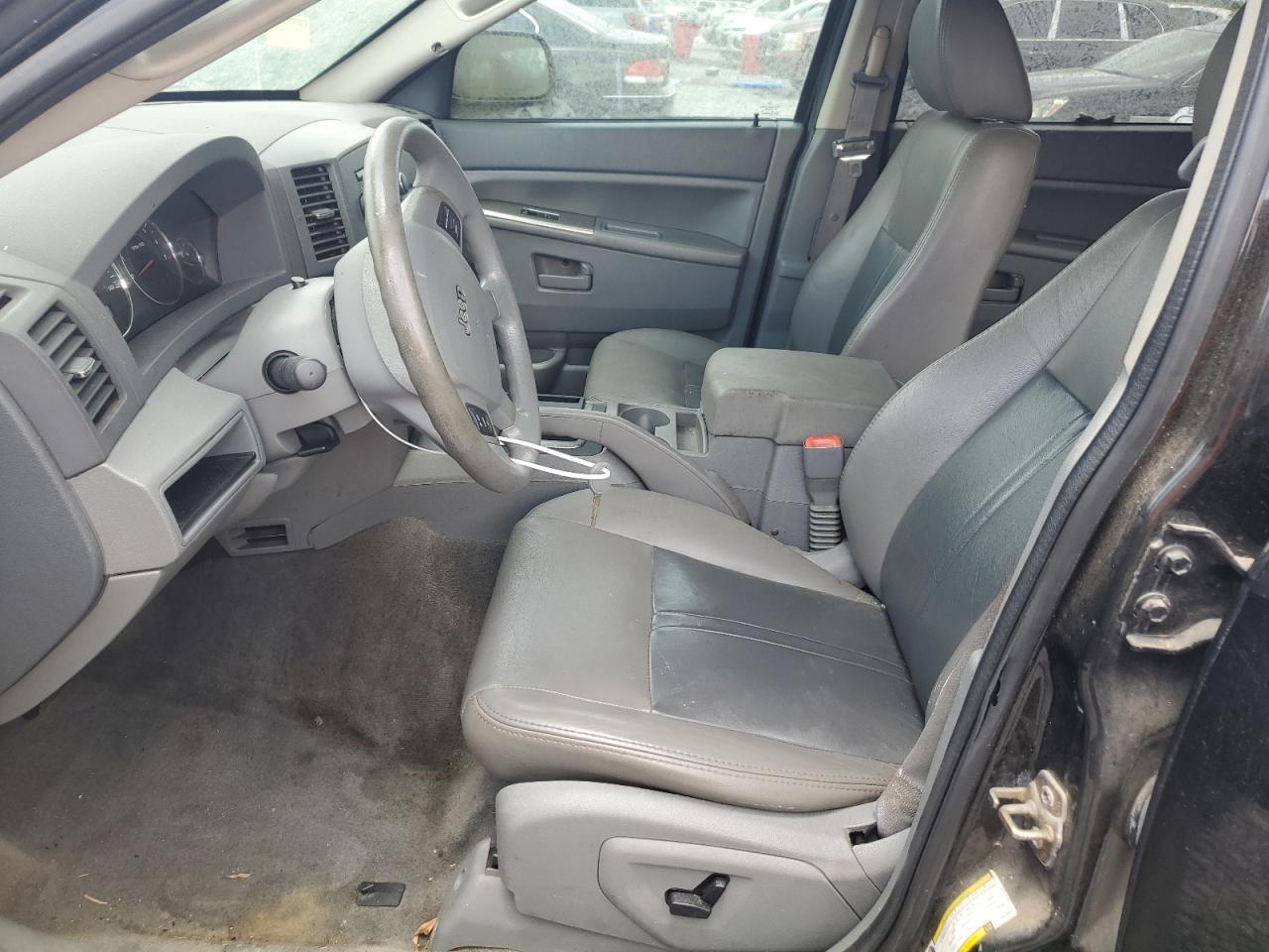 2007 Jeep Grand Cherokee Laredo VIN: 1J8GS48K47C641983 Lot: 61821255