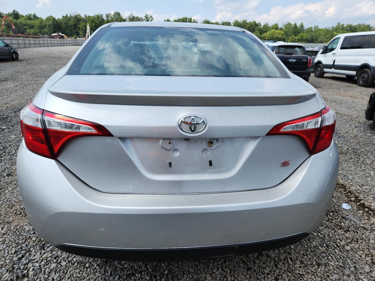 2015 Toyota Corolla L VIN: 2T1BURHE5FC479807 Lot: 65352615