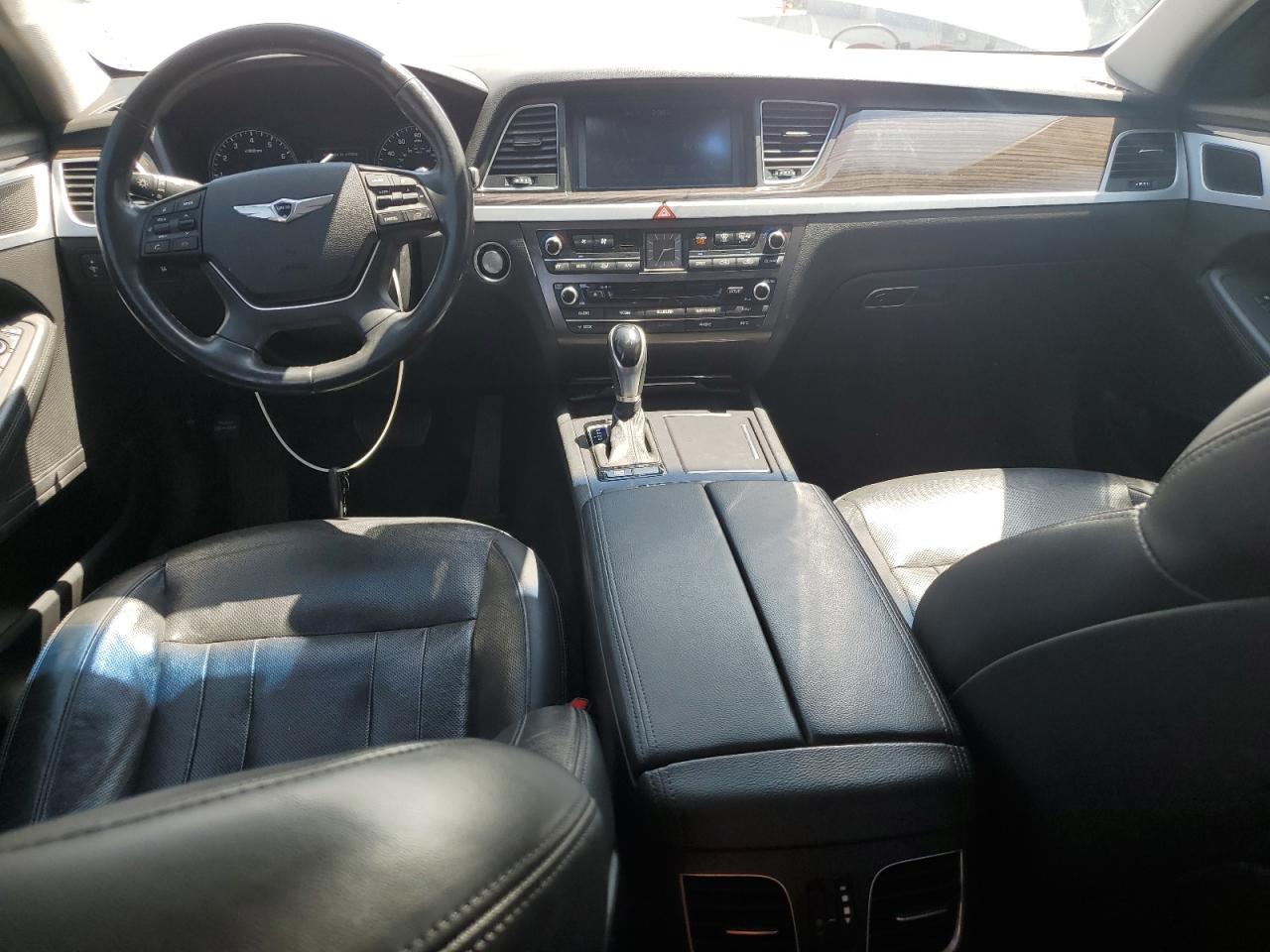 2015 Hyundai Genesis 3.8L VIN: KMHGN4JE4FU041383 Lot: 65565075