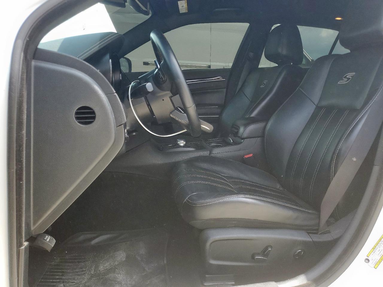 2018 Chrysler 300 S VIN: 2C3CCABG4JH214608 Lot: 64250475