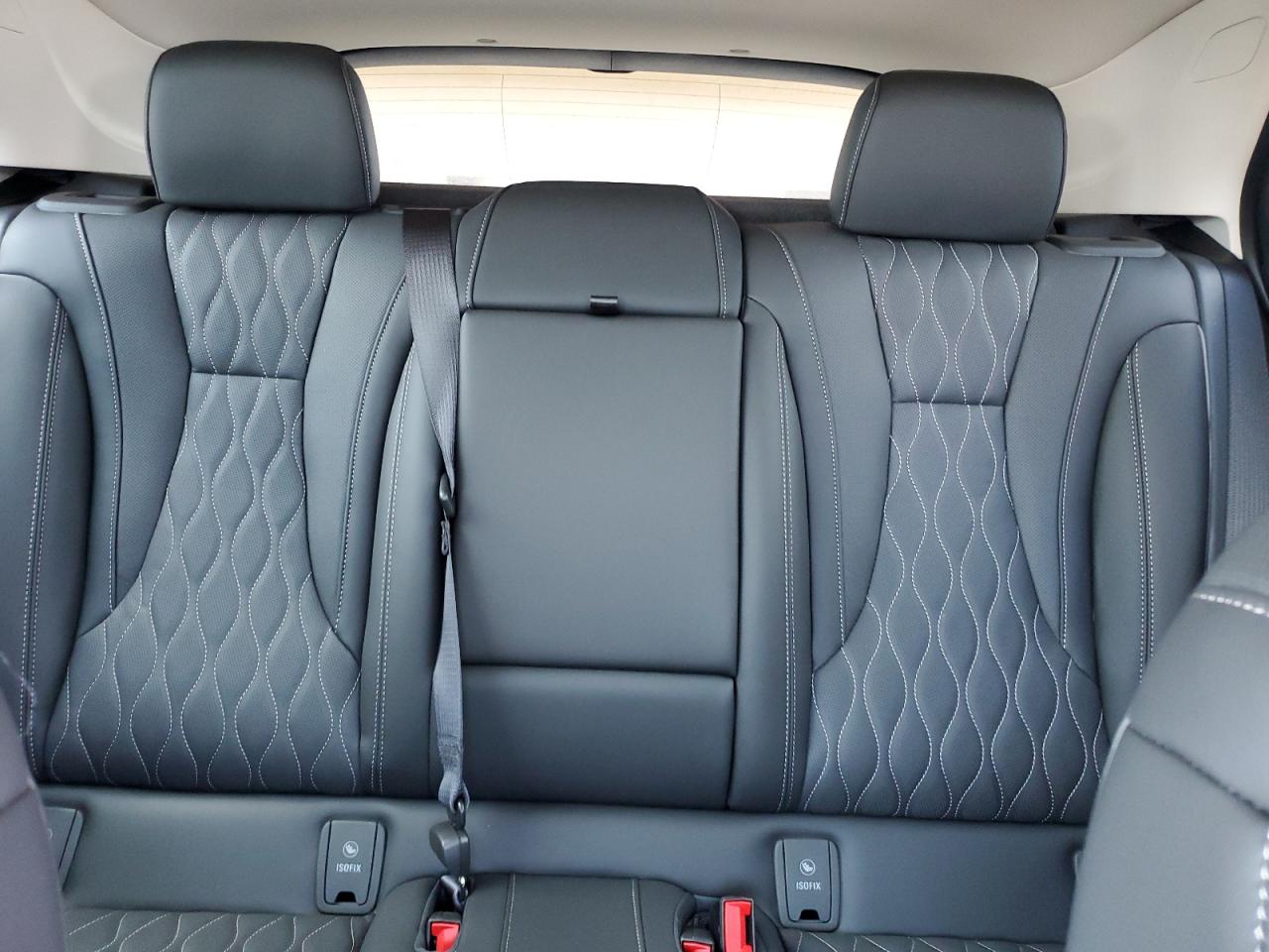 2022 Buick Envision Avenir VIN: LRBFZSR46ND015828 Lot: 63518925