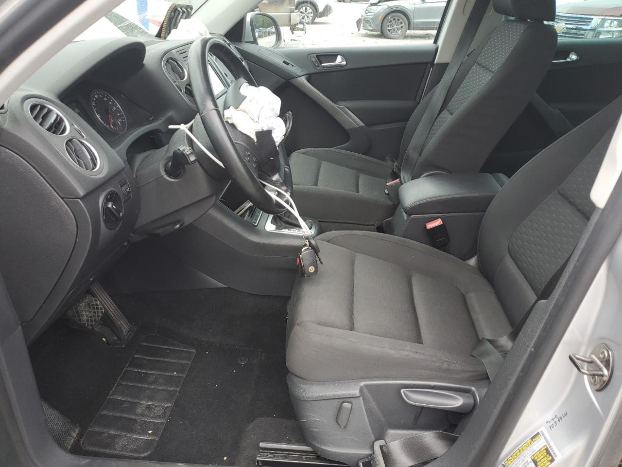 2010 Volkswagen Tiguan S VIN: WVGAV7AX9AW503286 Lot: 64143825