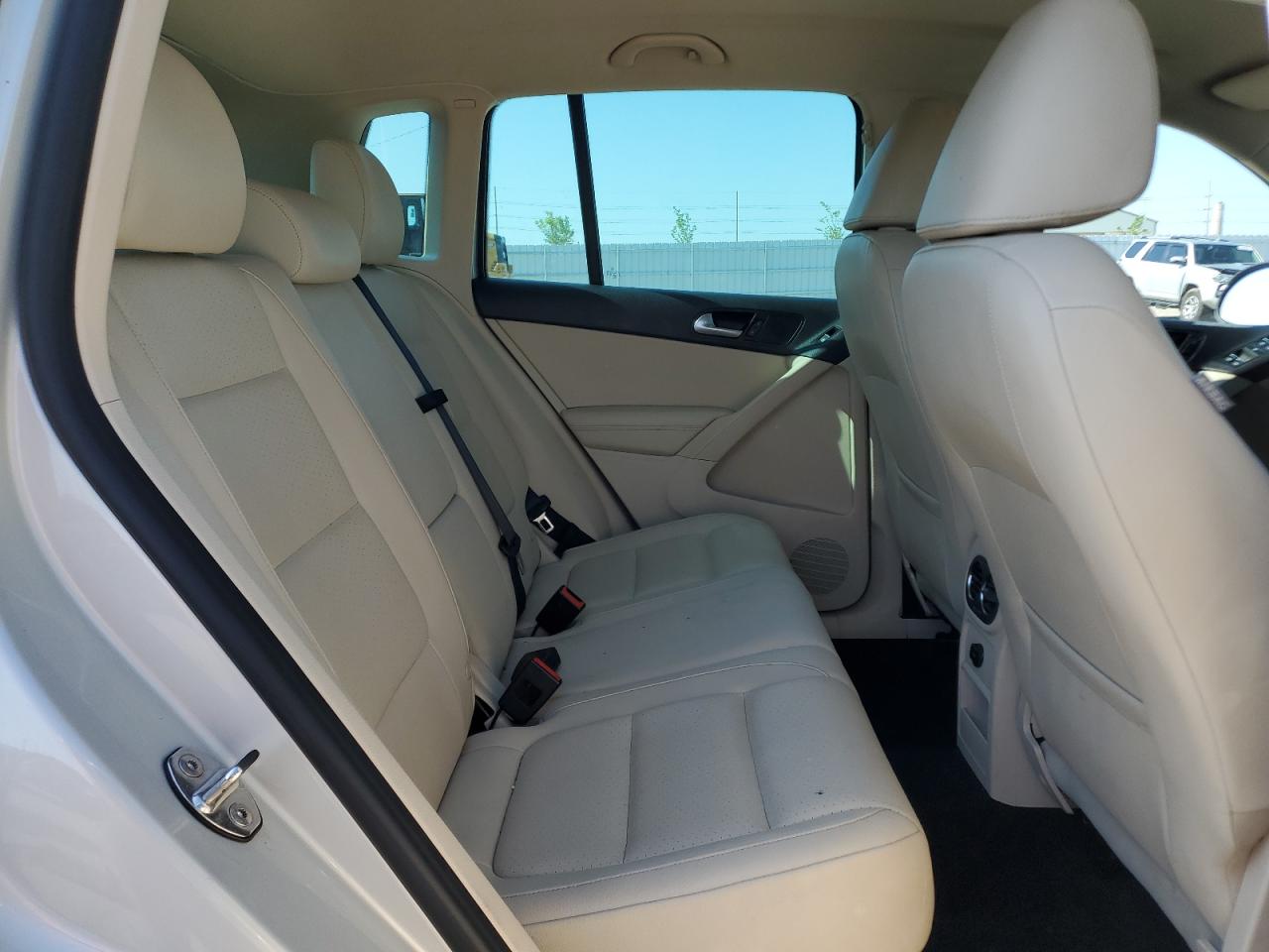 2013 Volkswagen Tiguan S VIN: WVGBV7AX7DW527403 Lot: 62944135