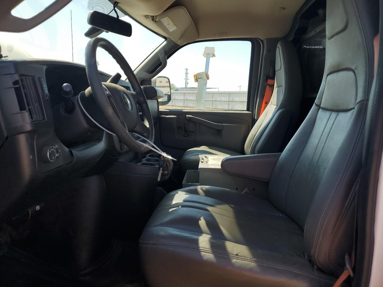 2017 Chevrolet Express G2500 VIN: 1GCWGAFF1H1285689 Lot: 65397605