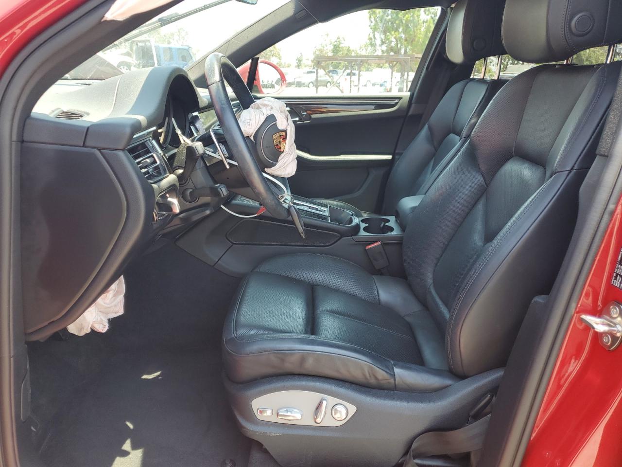 2022 Porsche Macan VIN: WP1AA2A52NLB11810 Lot: 65250235