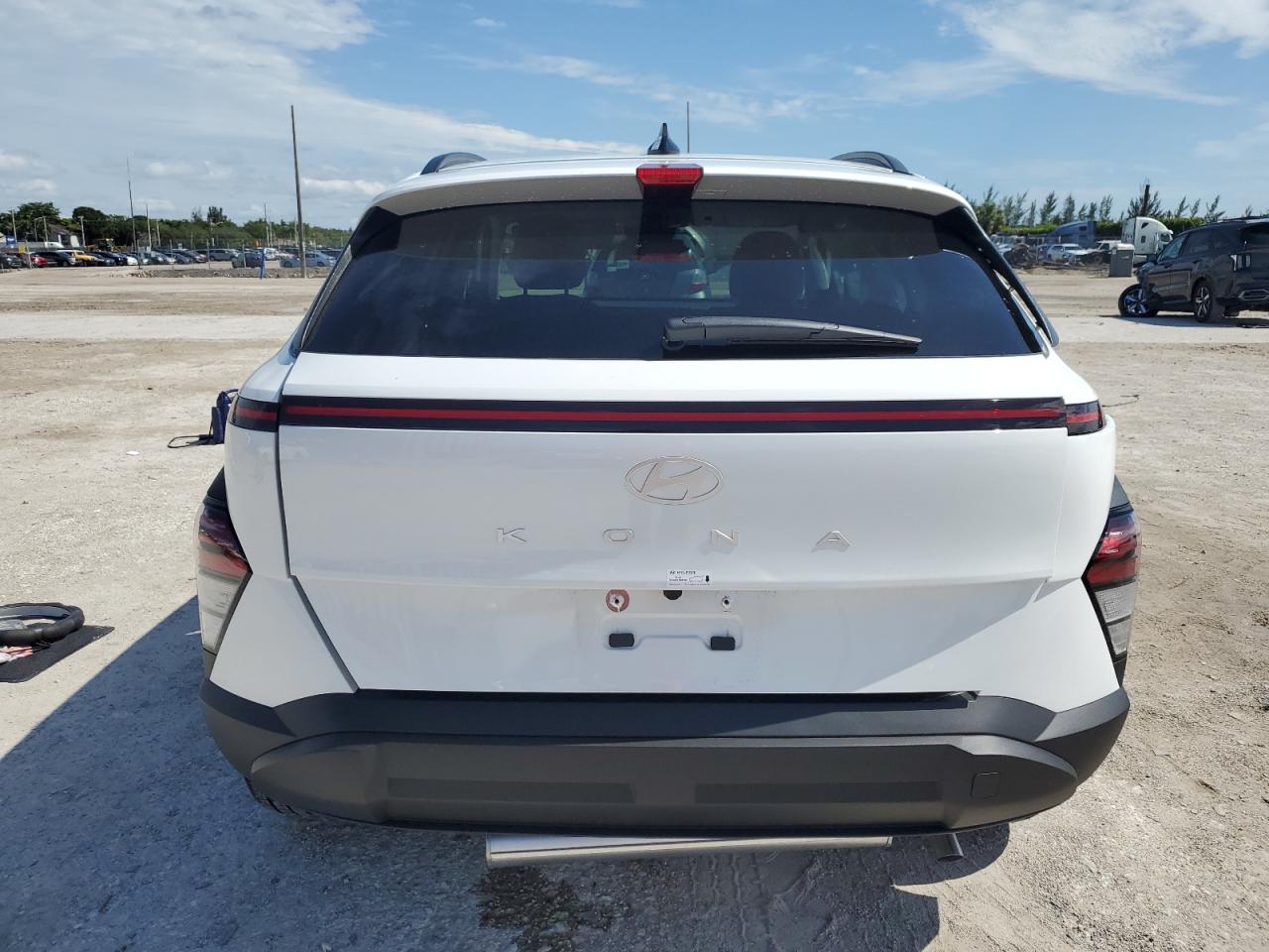 2025 Hyundai Kona Sel VIN: KM8HB3AB8SU268851 Lot: 64683405