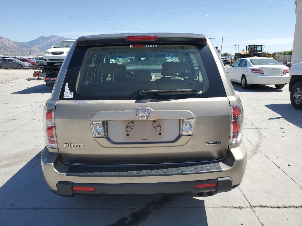 2007 Honda Pilot Lx VIN: 5FNYF18107B013346 Lot: 66501645