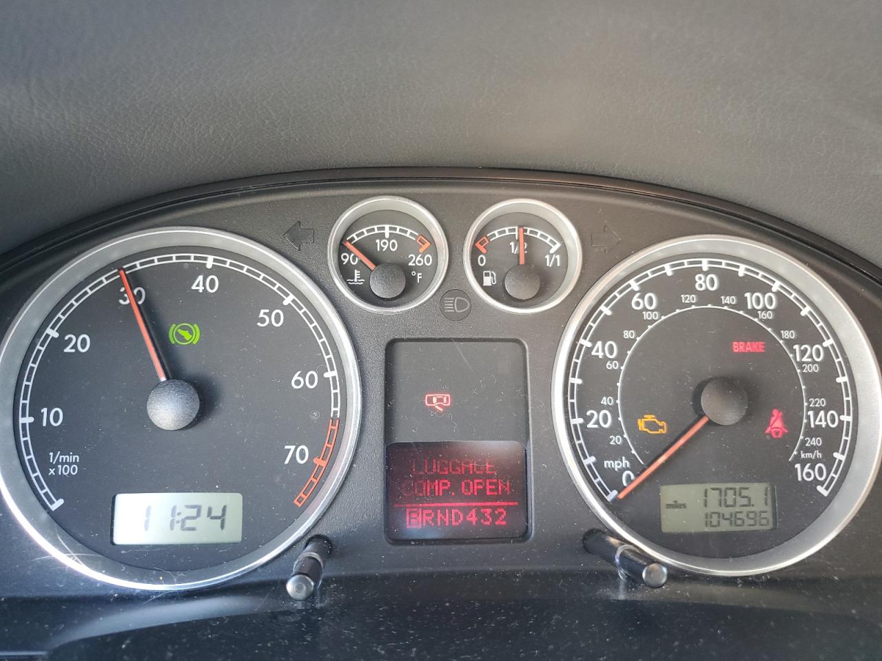 2004 Volkswagen Passat Glx 4Motion VIN: WVWTH63B84P201454 Lot: 64140385