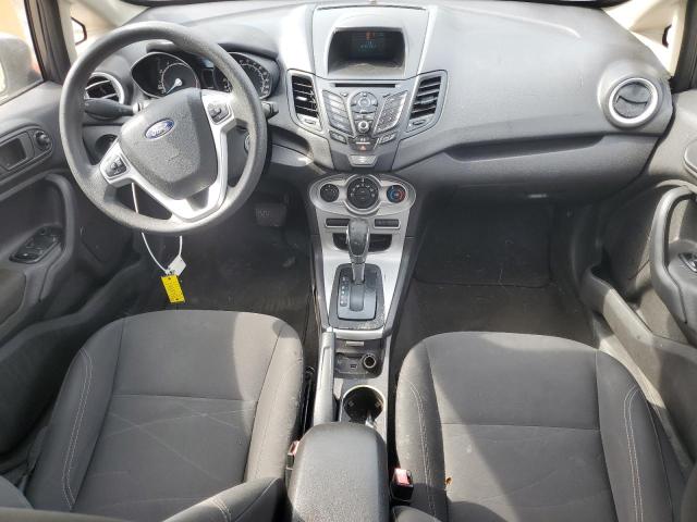 Hatchbacks FORD FIESTA 2017 Szary