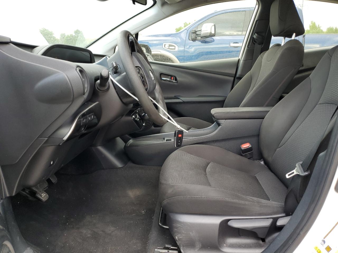 2020 Toyota Prius L VIN: JTDKARFUXL3121884 Lot: 65142145