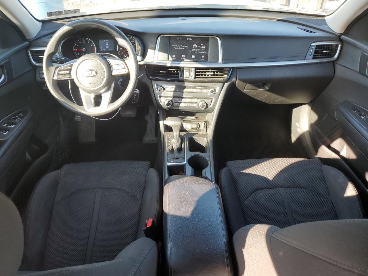 2019 Kia Optima Lx VIN: 5XXGT4L32KG285773 Lot: 63325145