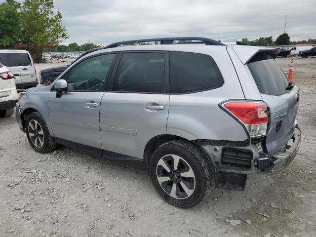  SUBARU FORESTER 2018 Srebrny