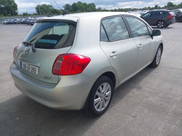 2009 TOYOTA AURIS