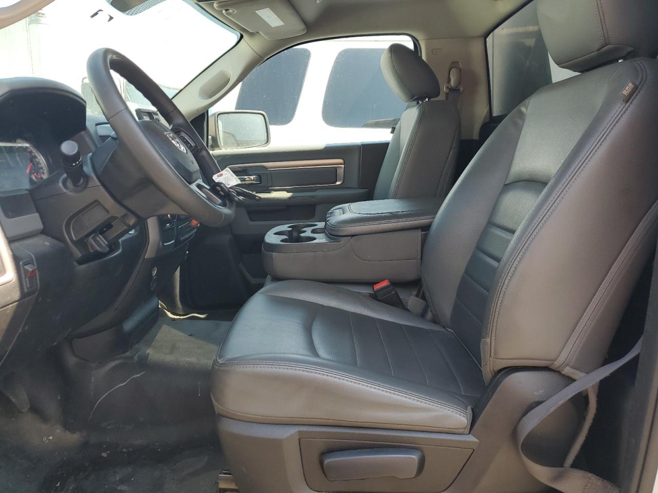 2020 Ram 1500 Classic Tradesman VIN: 3C6JR6DG6LG269907 Lot: 62532375