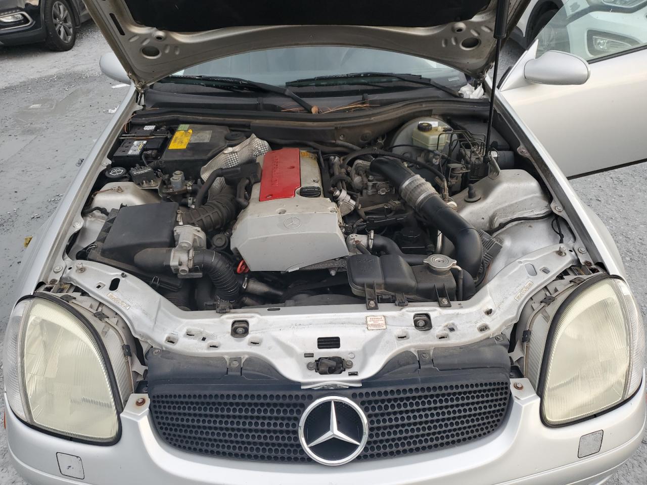 1998 Mercedes-Benz Slk 230 Kompressor VIN: WDBKK47F6WF023761 Lot: 64673935