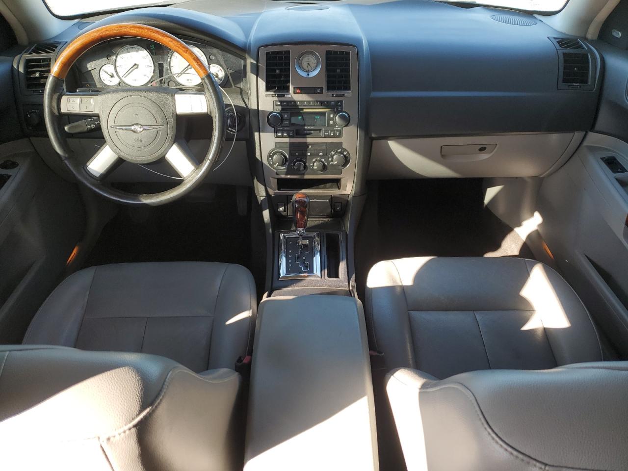 2006 Chrysler 300 Touring VIN: 2C3KA53G36H520326 Lot: 63117665