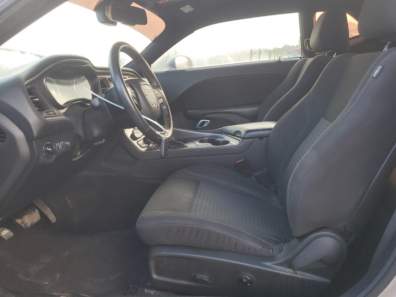 2016 Dodge Challenger Sxt VIN: 2C3CDZAG1GH183985 Lot: 65445365