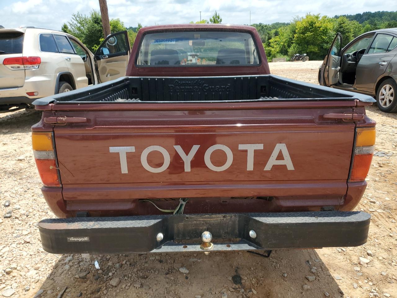 1987 Toyota Pickup 1/2 Ton Rn50 VIN: JT4RN50R9H0267079 Lot: 64438255
