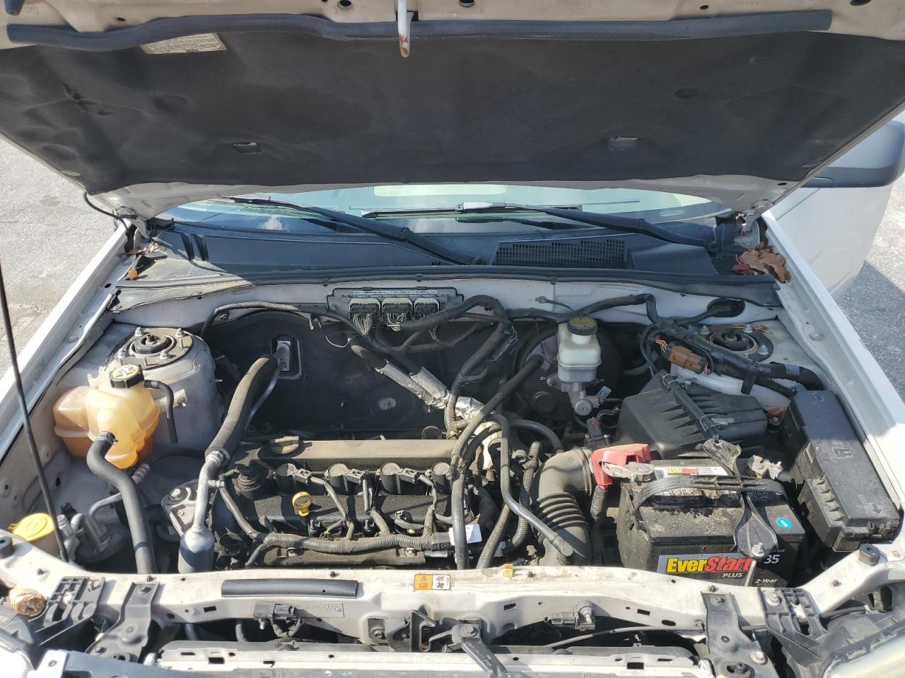 2010 Mazda Tribute I VIN: 4F2CY0C74AKM02754 Lot: 62358295