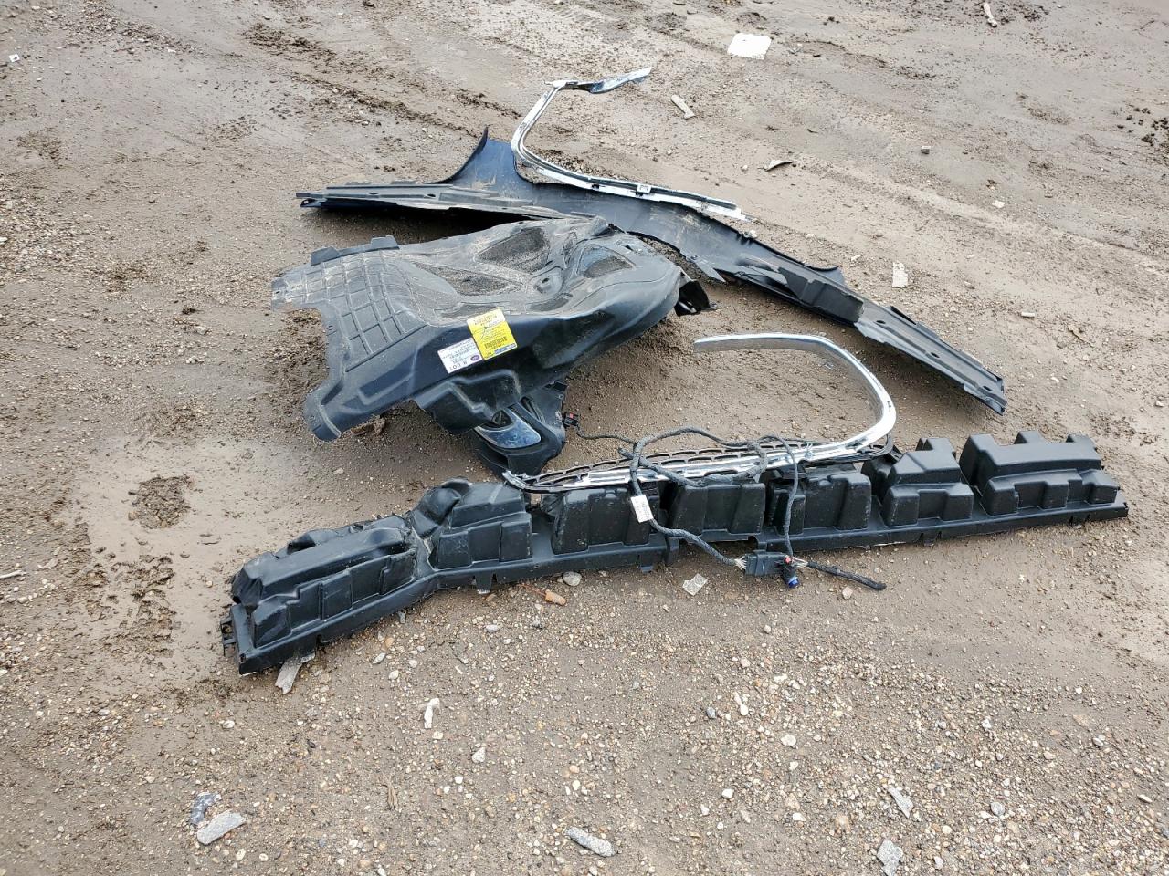 2018 Chrysler 300 Limited VIN: 2C3CCAEGXJH257913 Lot: 64083385