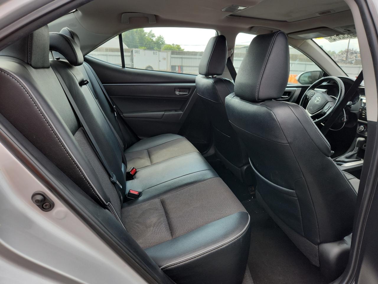 2015 Toyota Corolla L VIN: 2T1BURHE5FC479807 Lot: 65352615