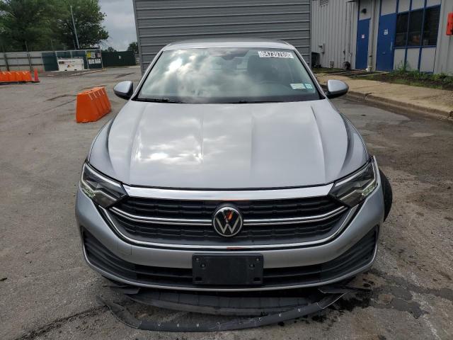  VOLKSWAGEN JETTA 2024 Silver