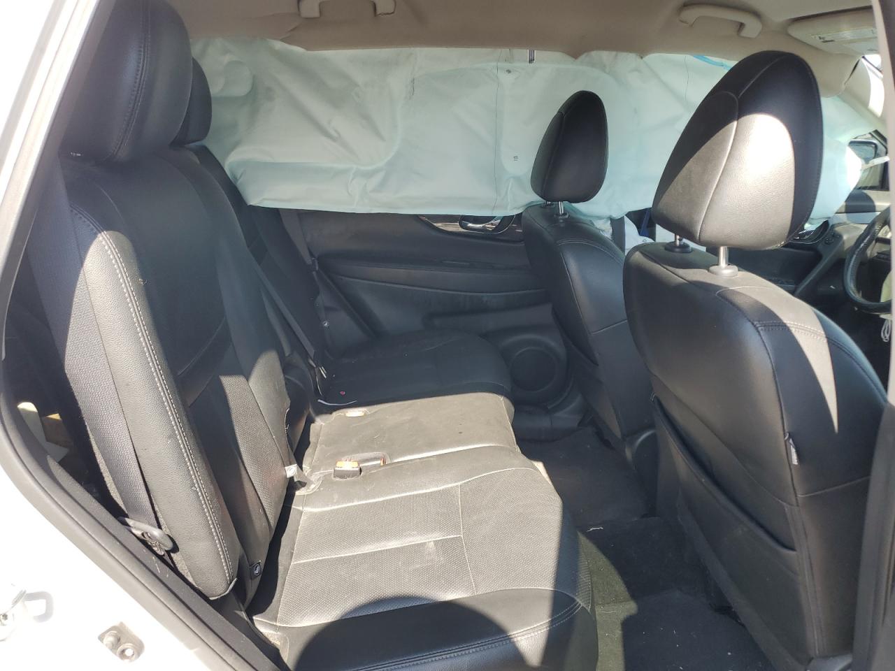 2018 Nissan Rogue S VIN: 5N1AT2MT0JC739568 Lot: 62193905